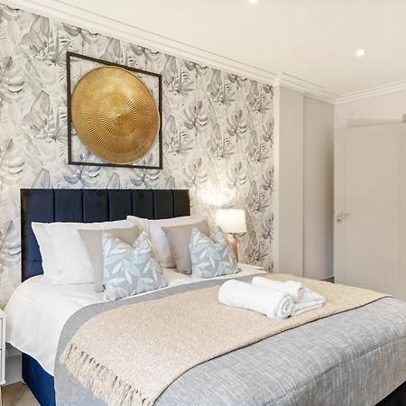 Comfortable London Retreat - Sleeps 6 ภายนอก รูปภาพ
