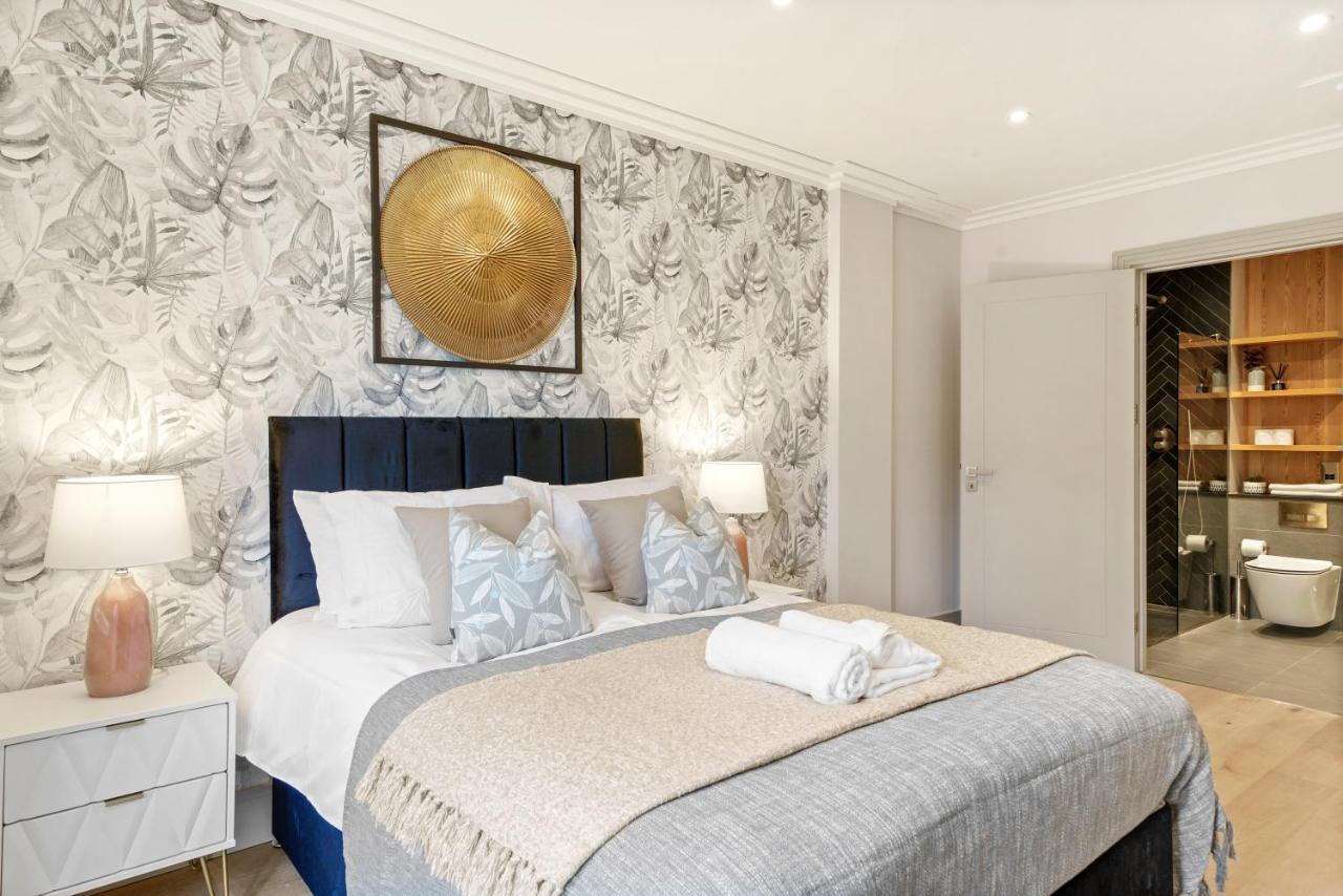 Comfortable London Retreat - Sleeps 6 ภายนอก รูปภาพ