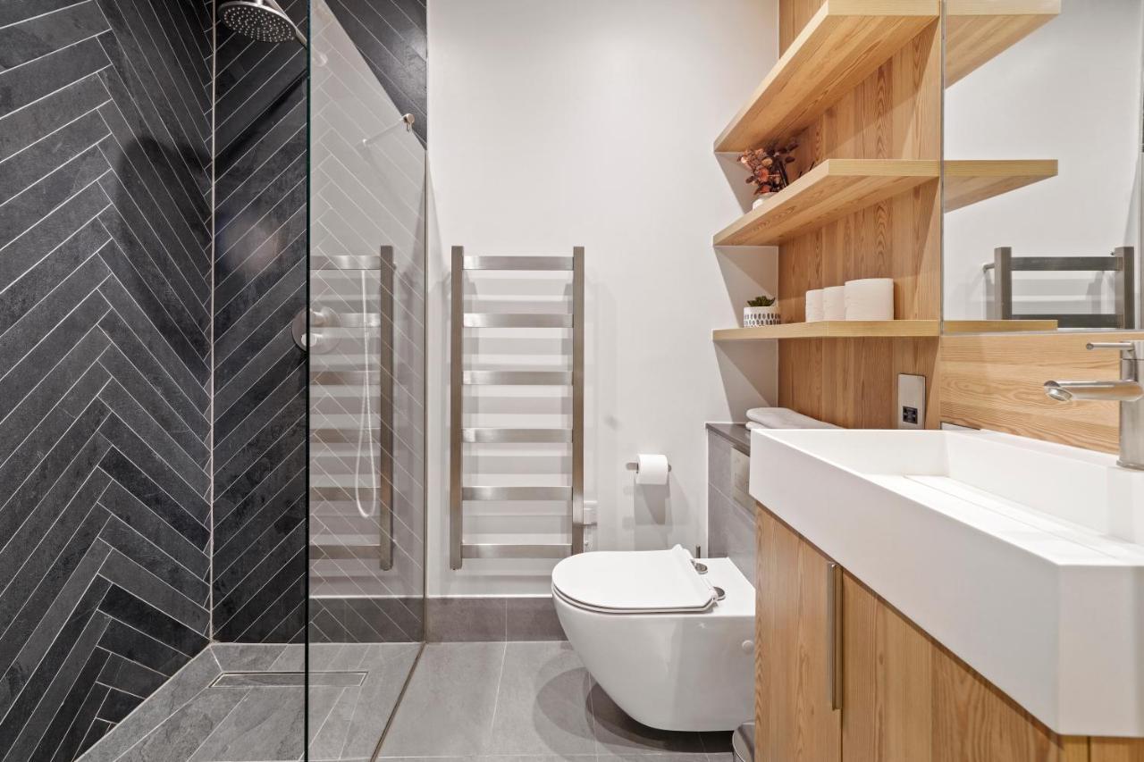 Comfortable London Retreat - Sleeps 6 ภายนอก รูปภาพ